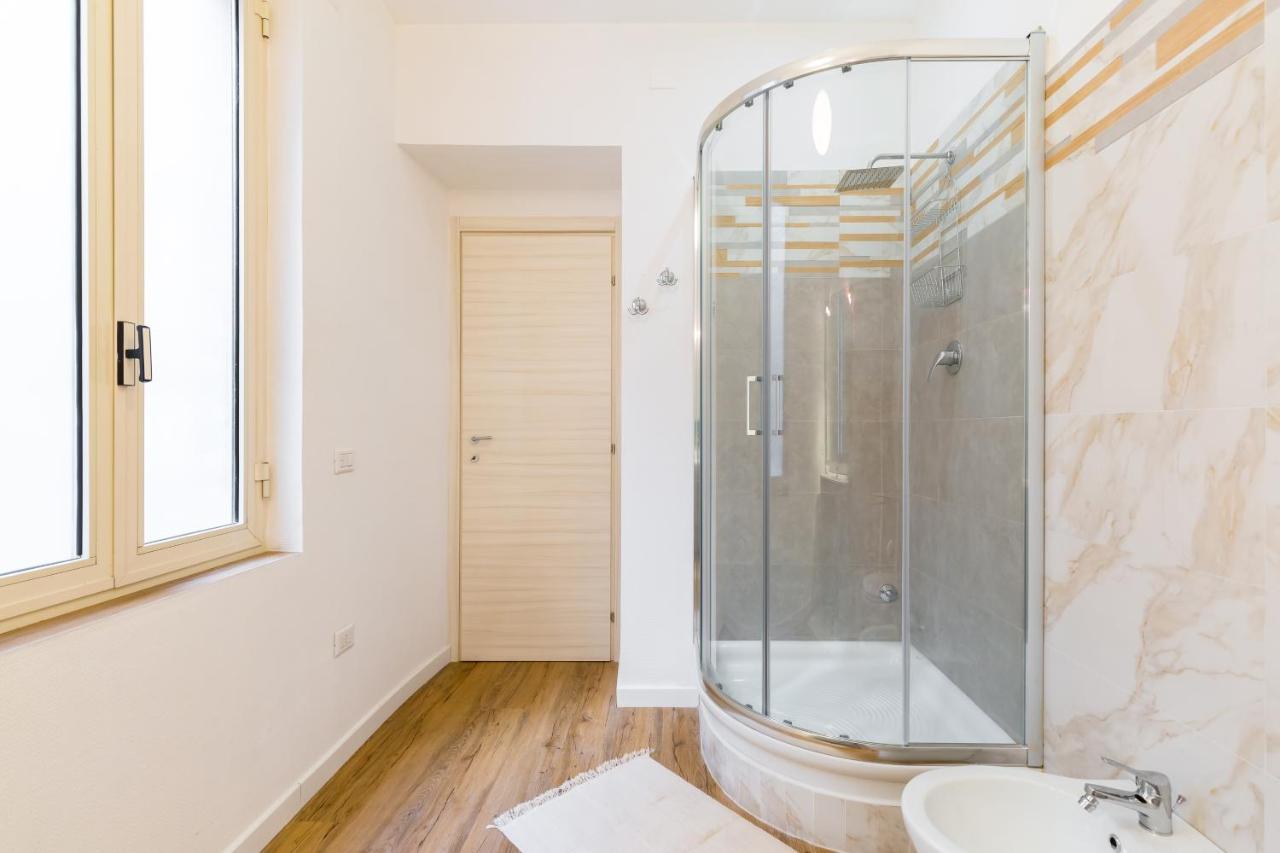 Barrio 133 - Double Bedroom In Center By Napoliapartments Bagian luar foto