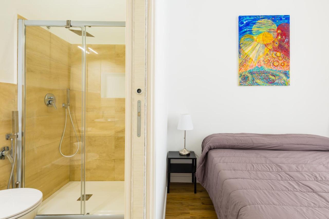 Barrio 133 - Double Bedroom In Center By Napoliapartments Bagian luar foto