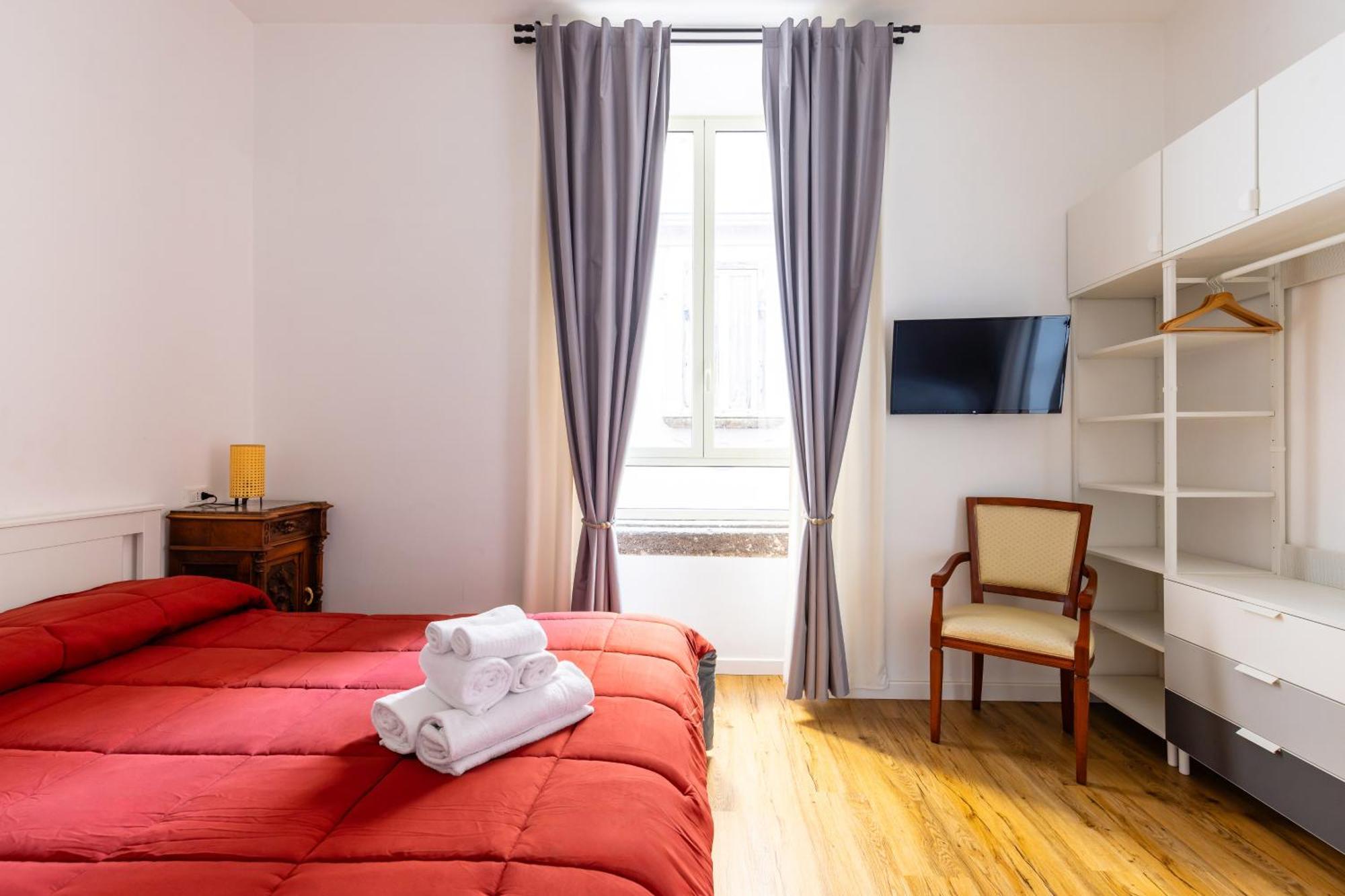 Barrio 133 - Double Bedroom In Center By Napoliapartments Bagian luar foto